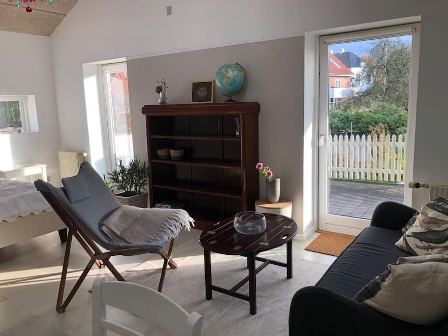 Airy, Cosy Guesthouse Mariager Exteriör bild